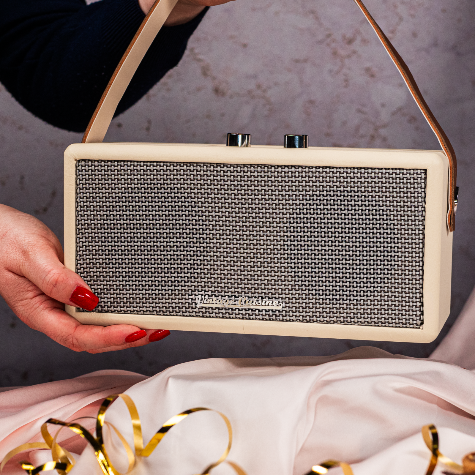 Retro Bluetooth Lautsprecher mit Softgriff Vintage Cuisine